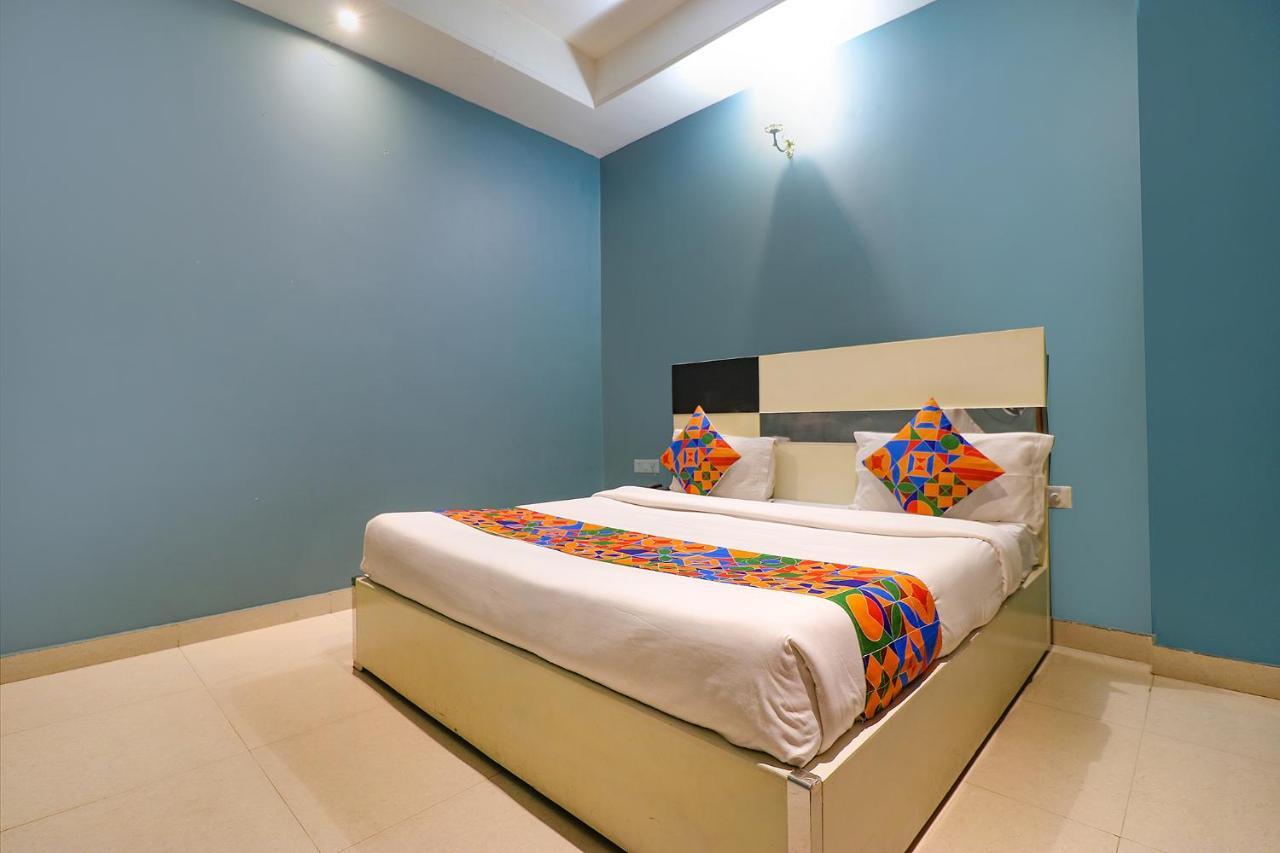 דלהי Fabhotel Church House Rohini מראה חיצוני תמונה