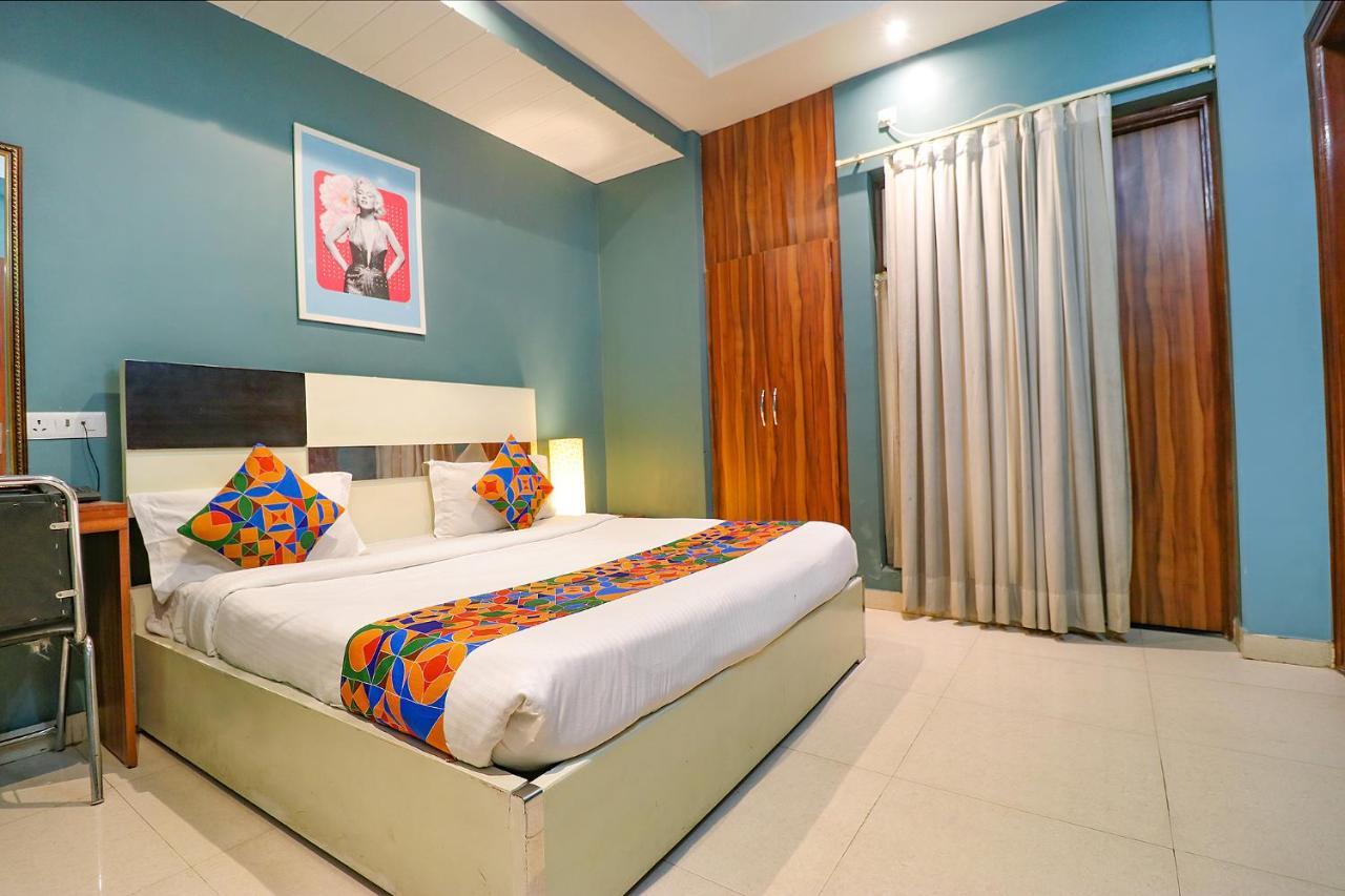 דלהי Fabhotel Church House Rohini מראה חיצוני תמונה